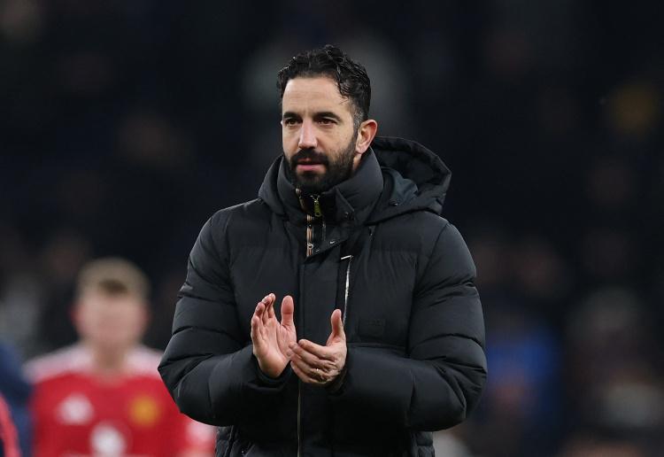 莱昂和姆贝, 记身披曼联