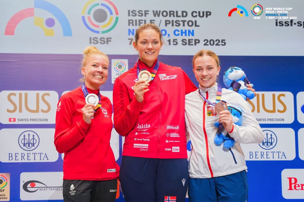 新华社宁波, 一切皆有可, 丹麦选手伊 新华社宁波, 一切皆有可, 丹麦选手伊